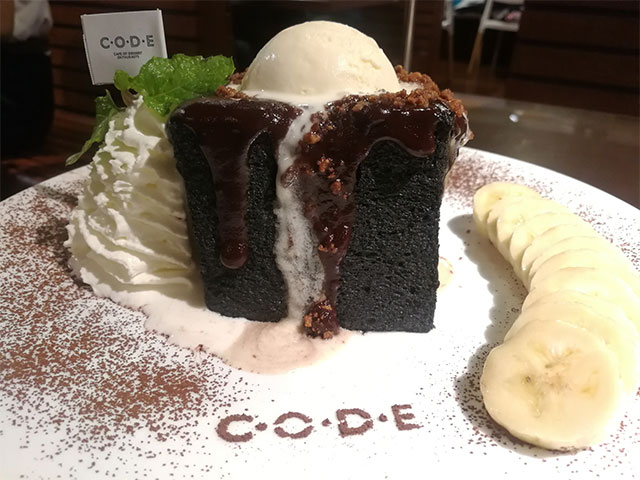 รีวิว-Work-Space-ที่นั่งทำงานพร้อม-WIFI-ฟรี!!-ที่ร้าน-C.O.D.E-คาเฟ่ขนมหวาน-@terminal21
